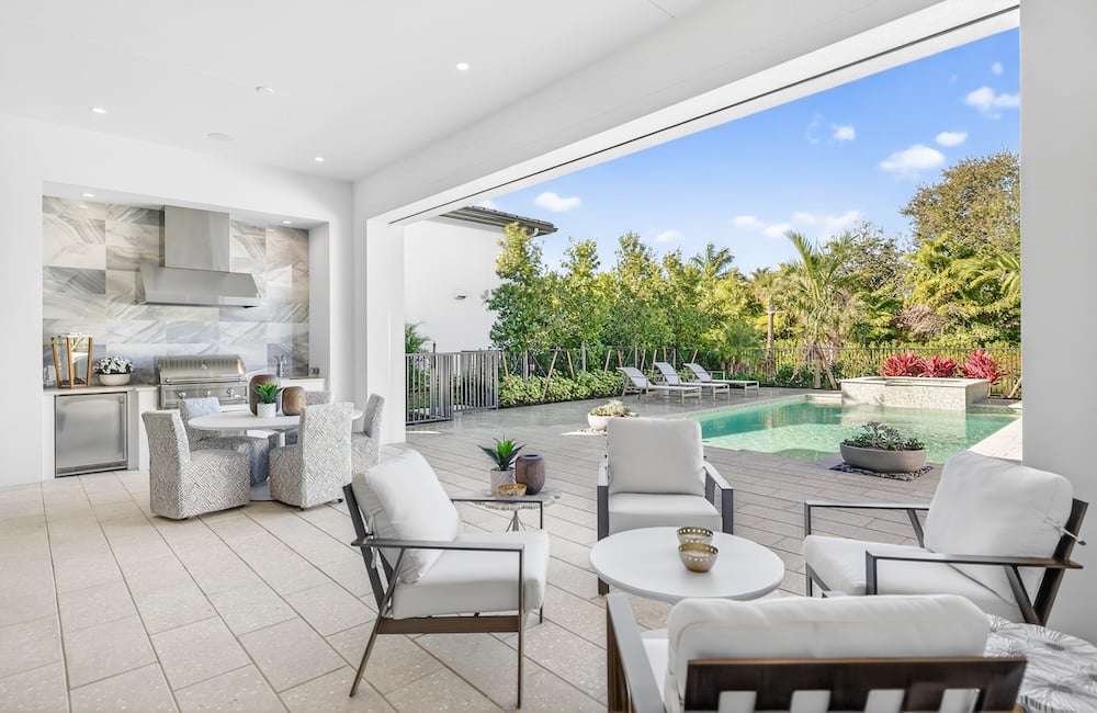 CBP14_Cameron-36-Lanai 3 copy