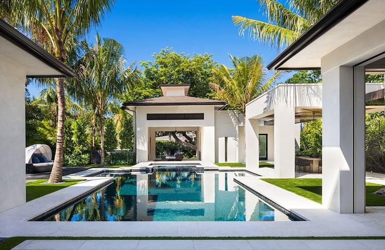 LH_477 3rd St. N_Outdoor Living2