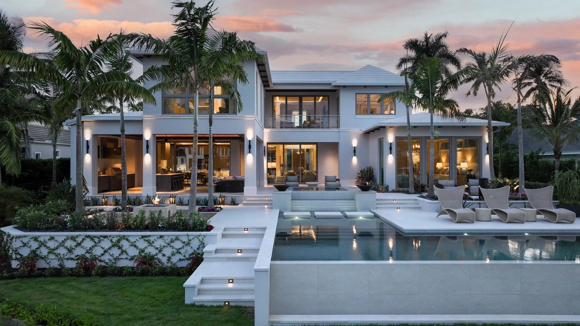 BE_3233 Gin Ln_Rear Elevation Dusk