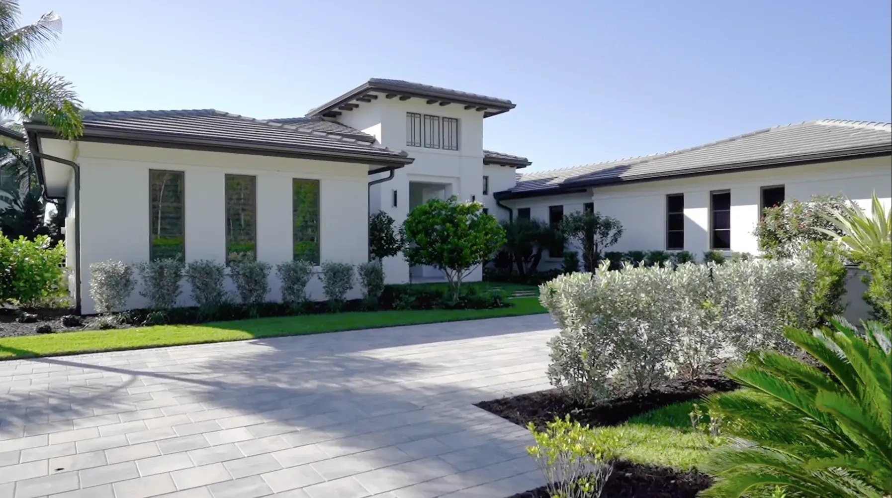 Carmela Video Thumbnail