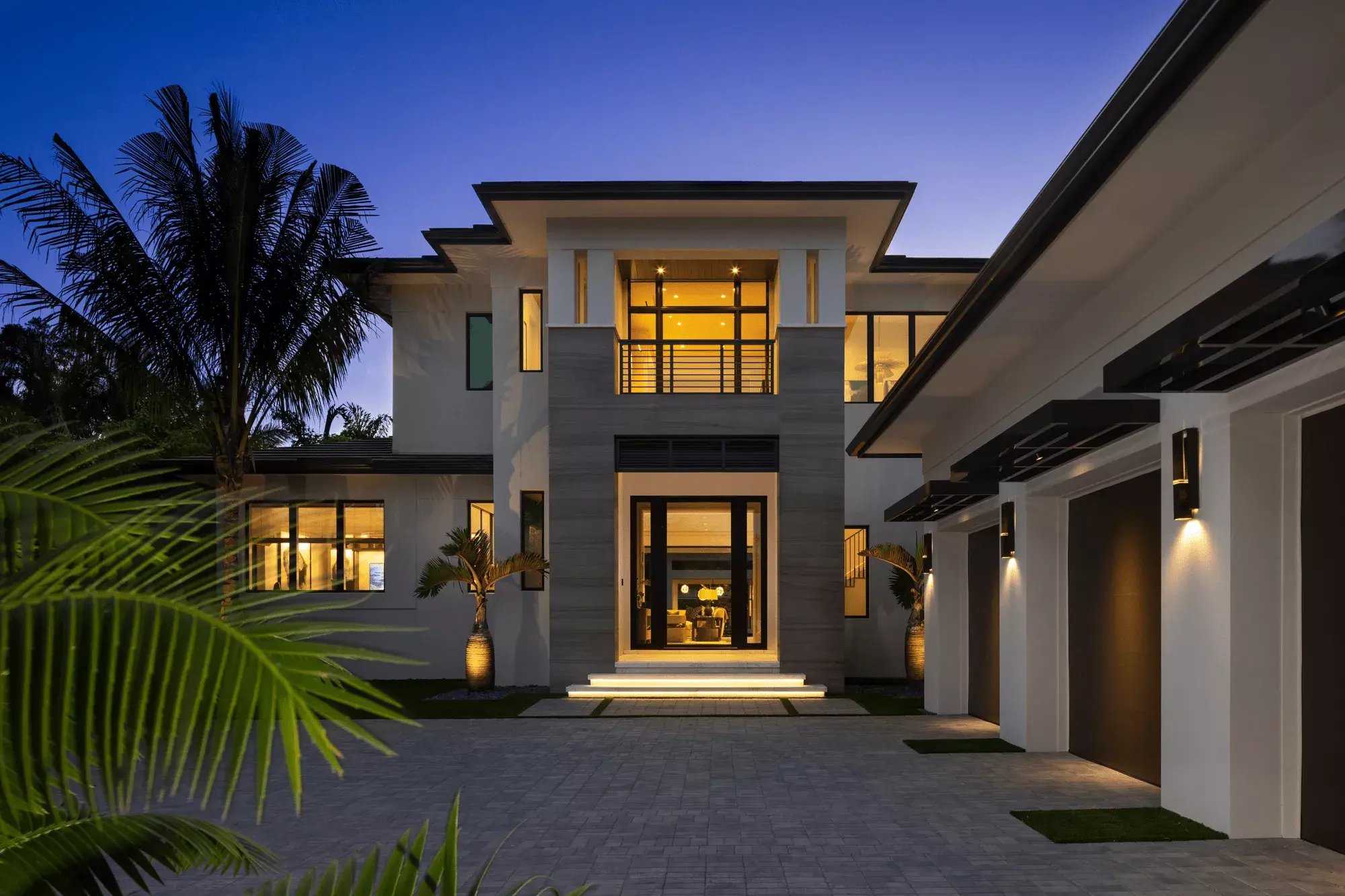 lh-477-3rd-st-n-front-elevation-dusk-min-6917095374f15