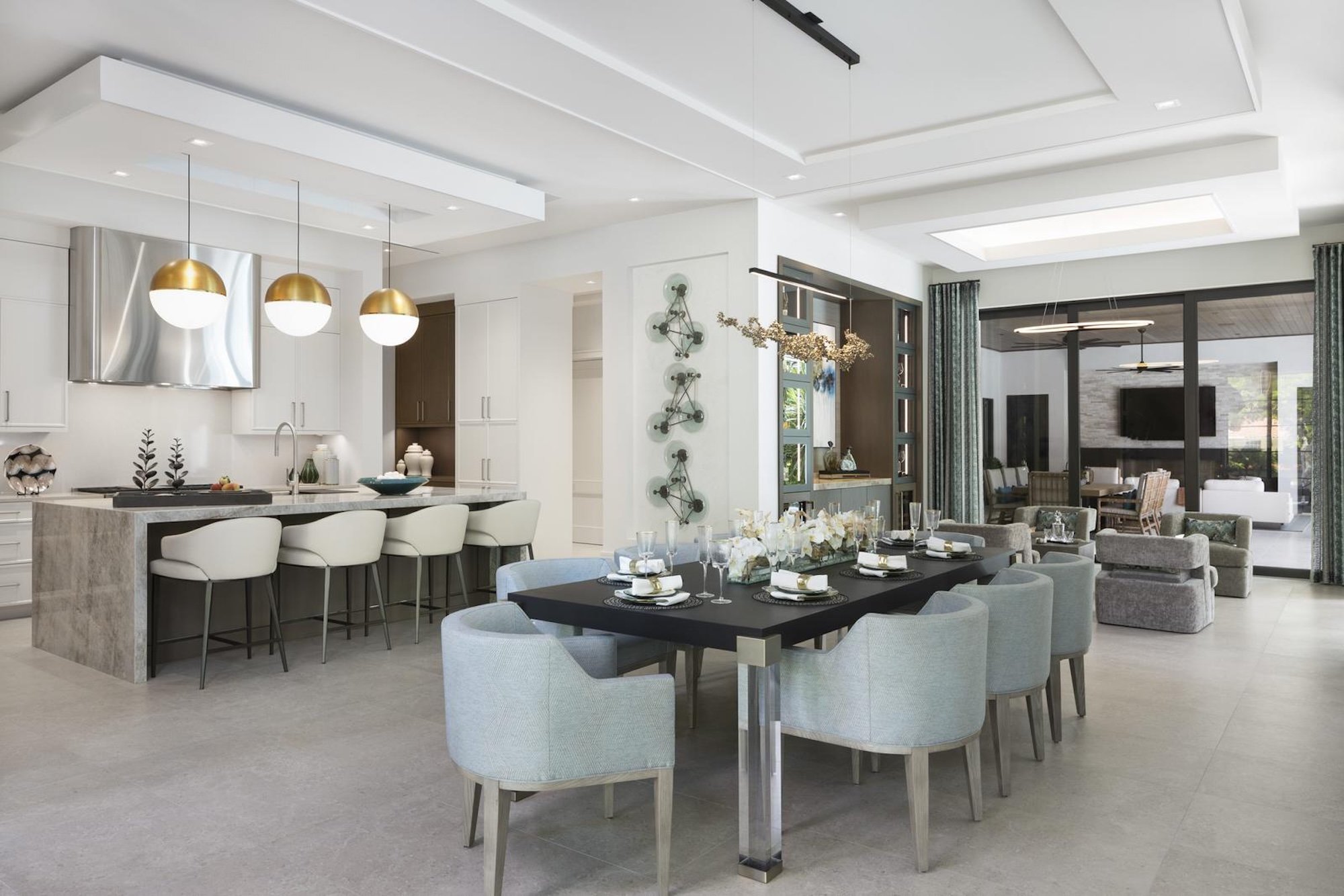 LH_2021 Gordon Dr E_Dining Room