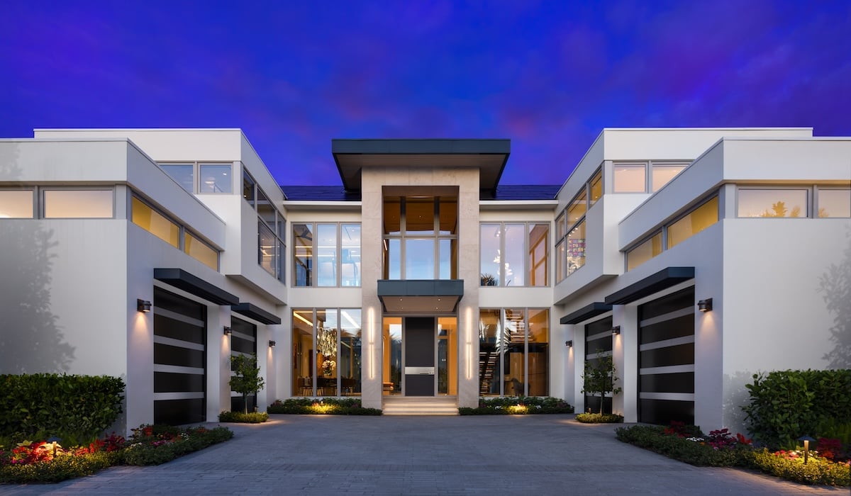 Private_RumRow_Front Elevation_Dusk