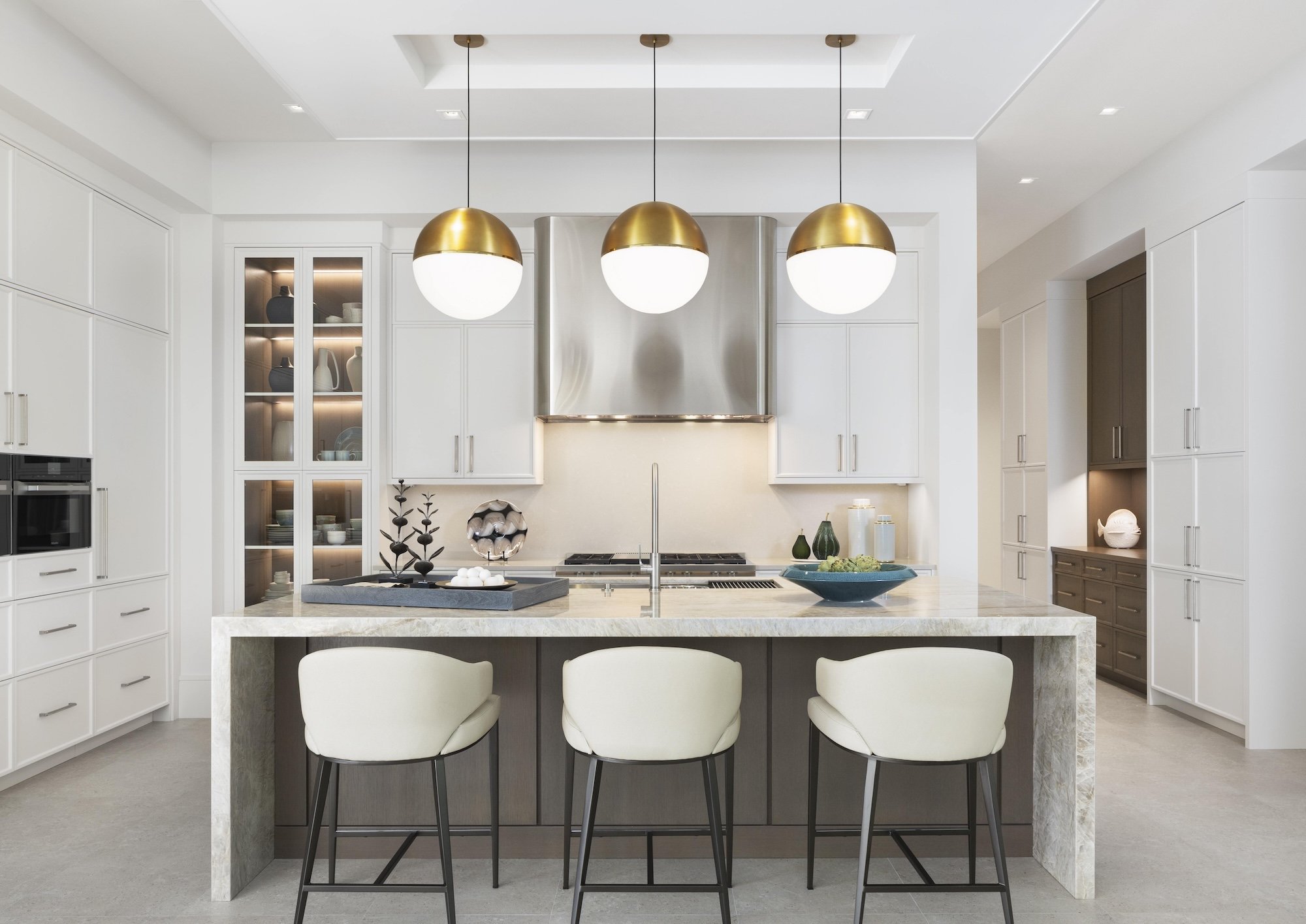 LH_2021 Gordon Dr E_Kitchen