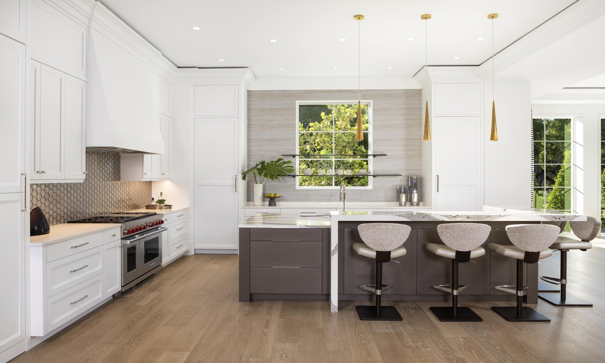 LH_2075 Gordon Dr E_Kitchen2