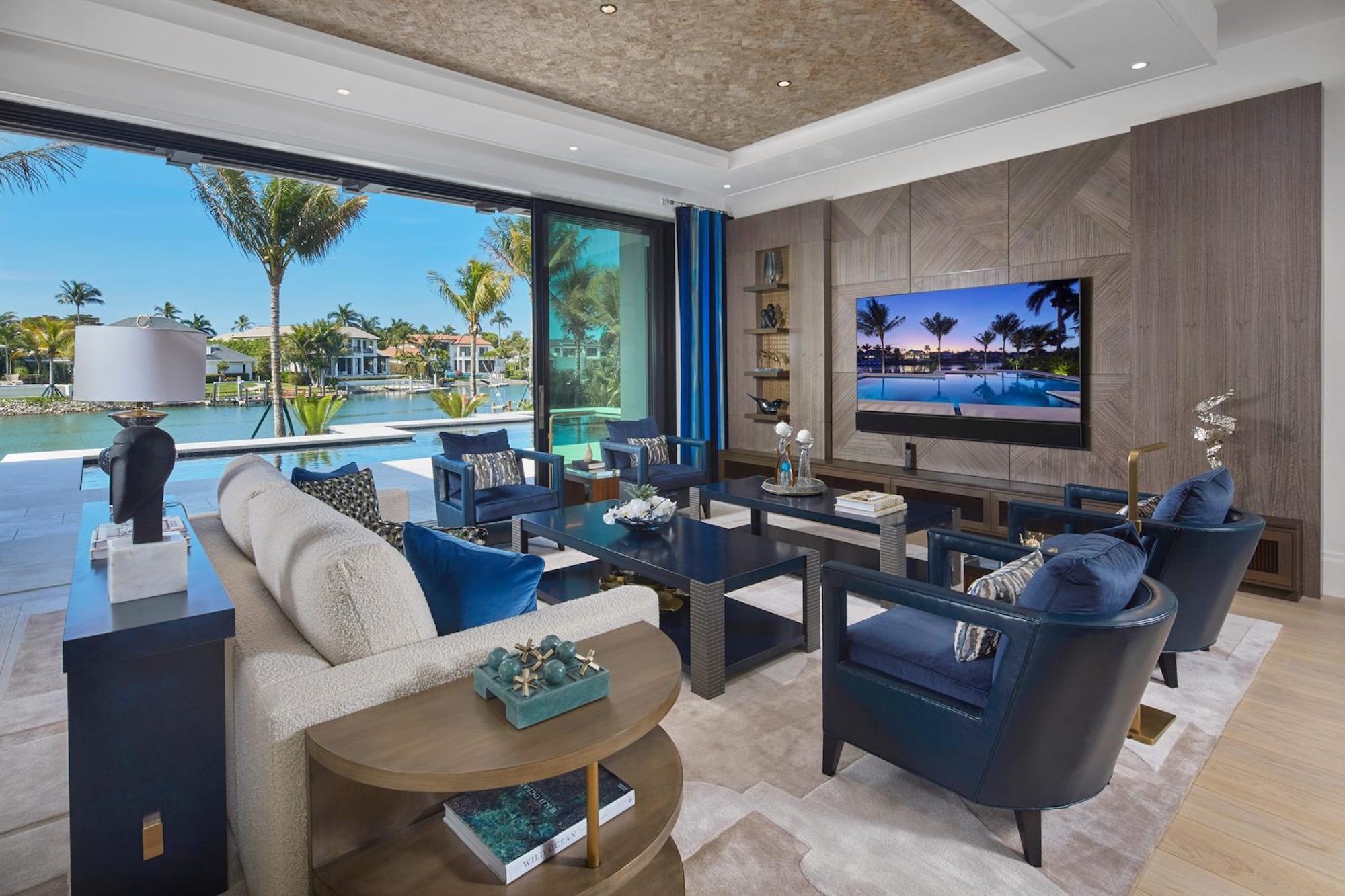 3220RumRow_Living Room and View