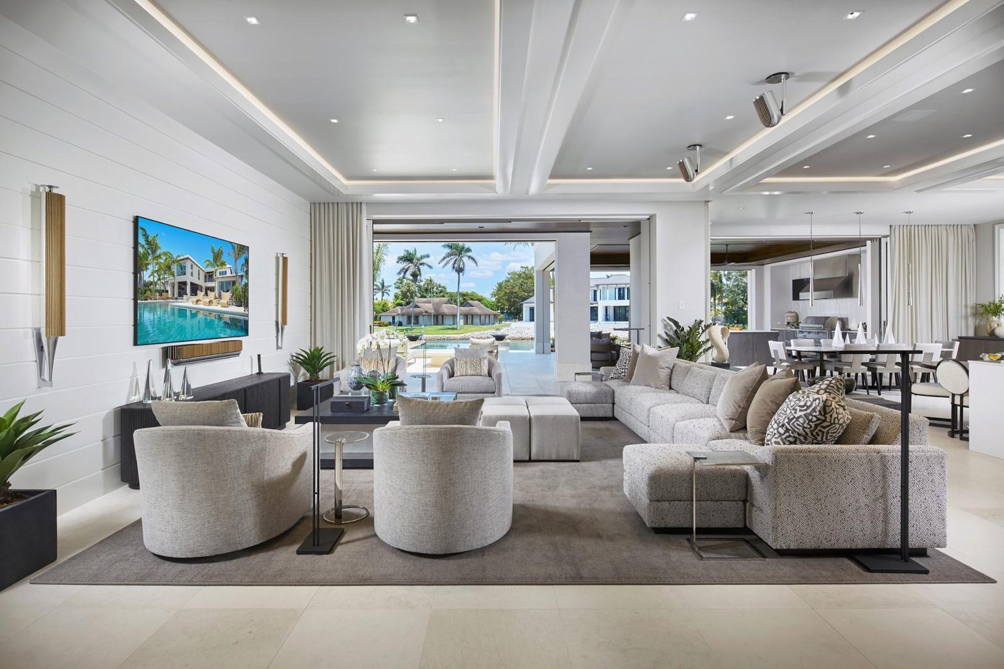 3233GinLn_Living Room