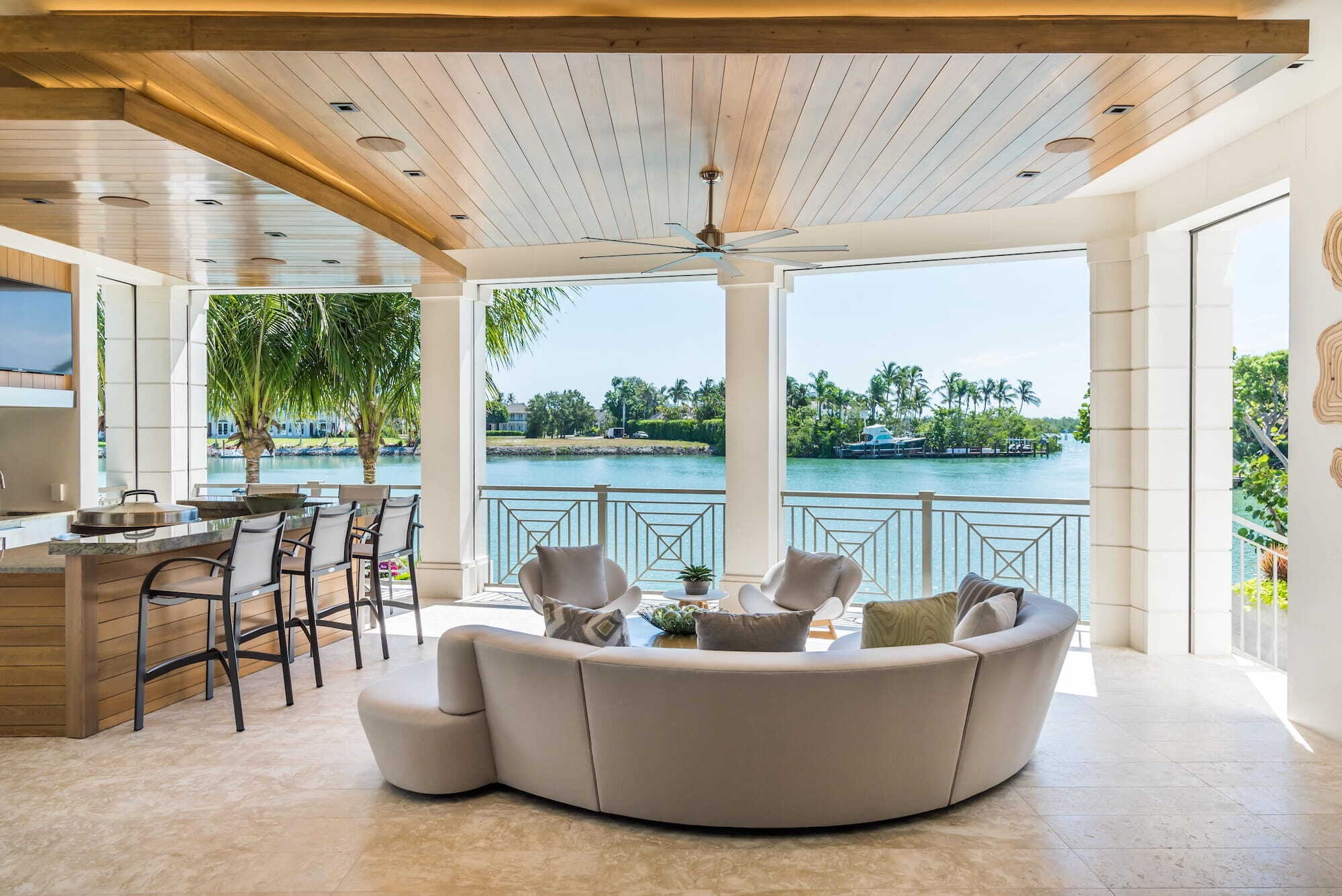 4395 Gordon Drive_Outdoor Living