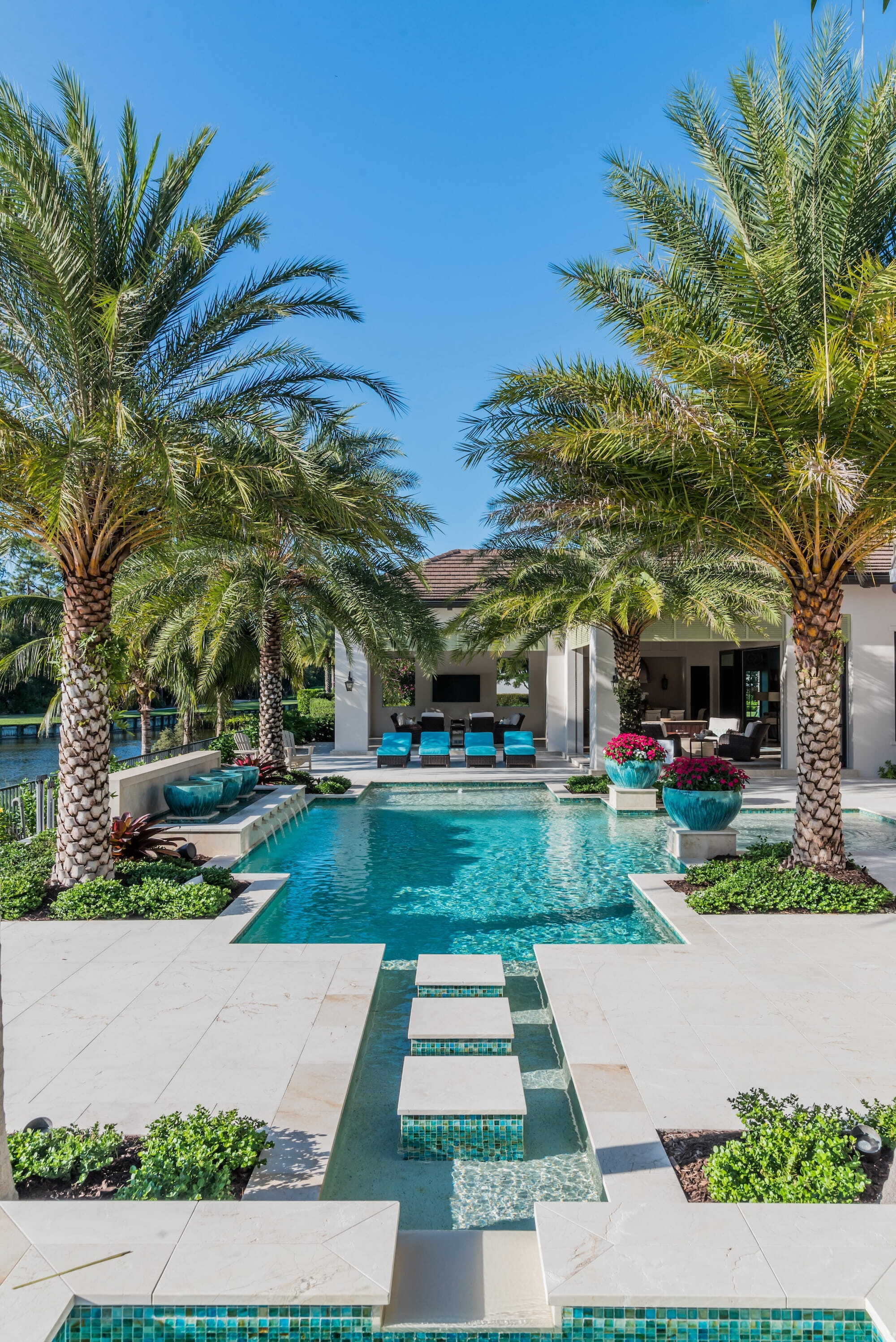 Juve Residence_Rear Pool3