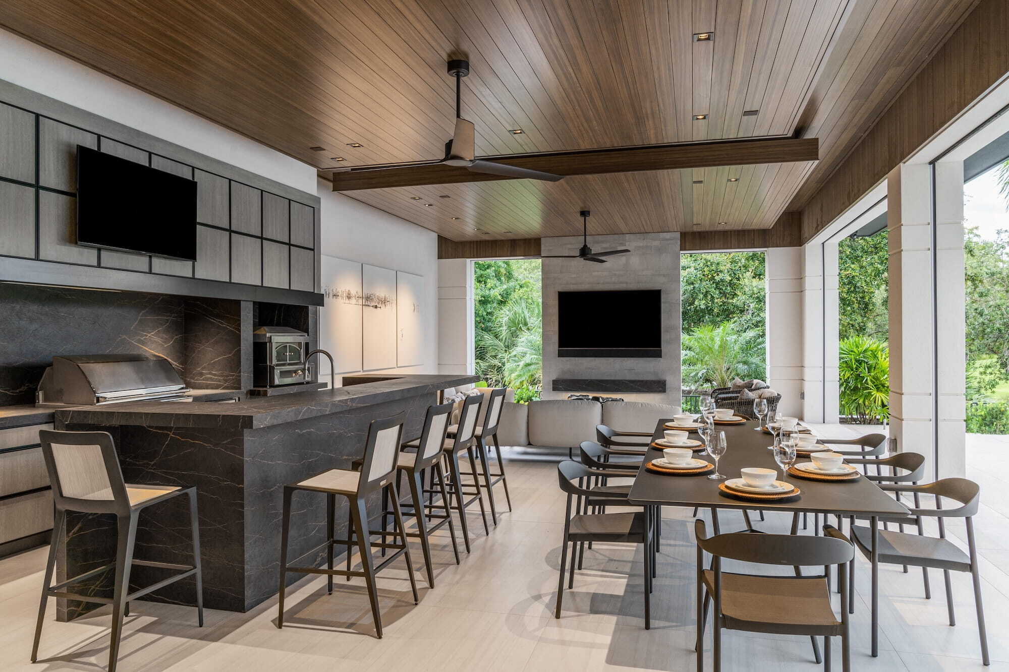 Manchen_Residence_Grey Oaks_Outdoor_Living