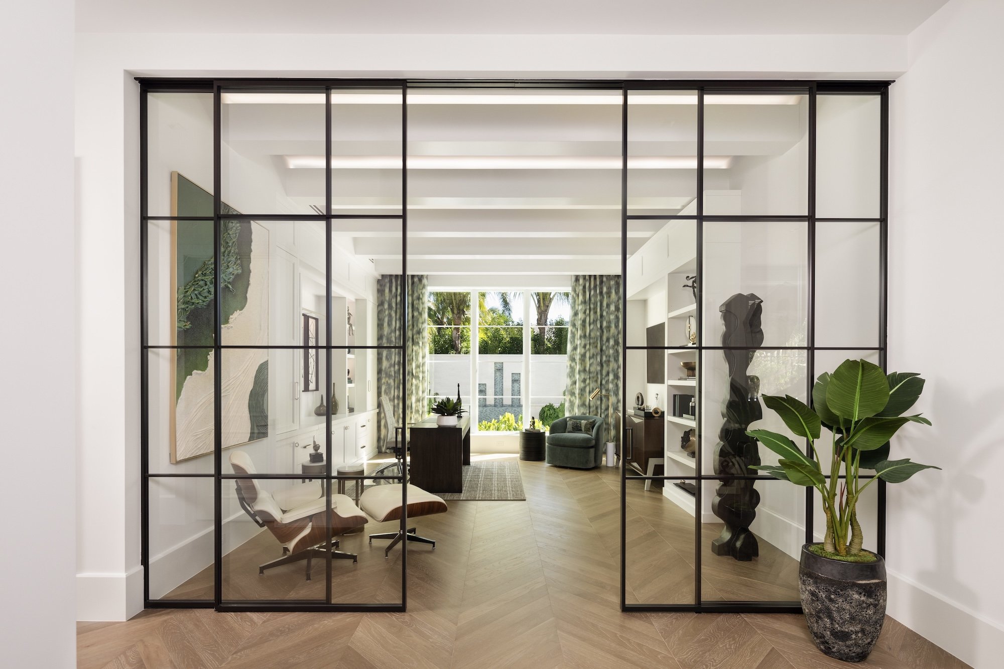 LH_2075 Gordon Dr E_Office2