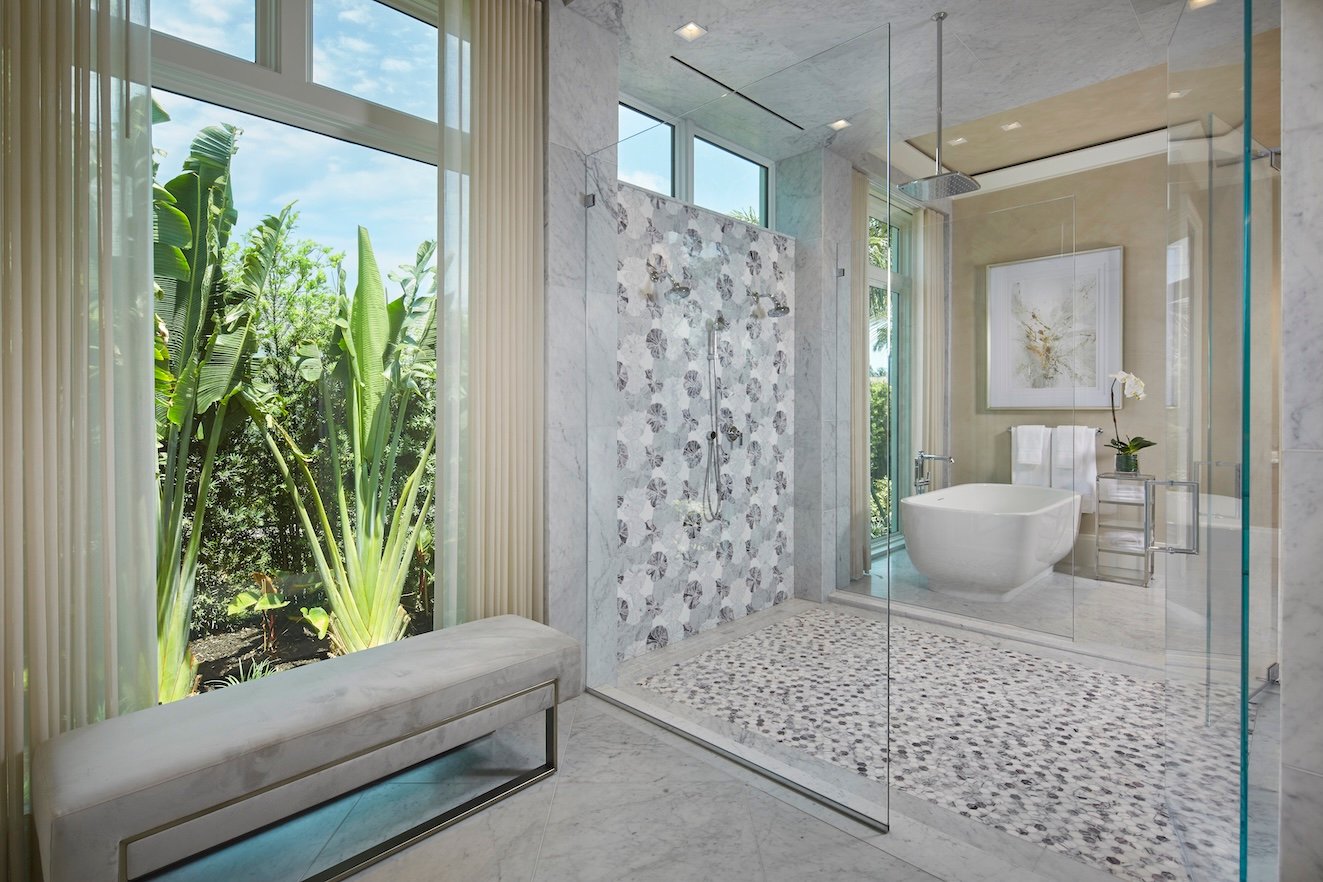 3233GinLn_Master Shower