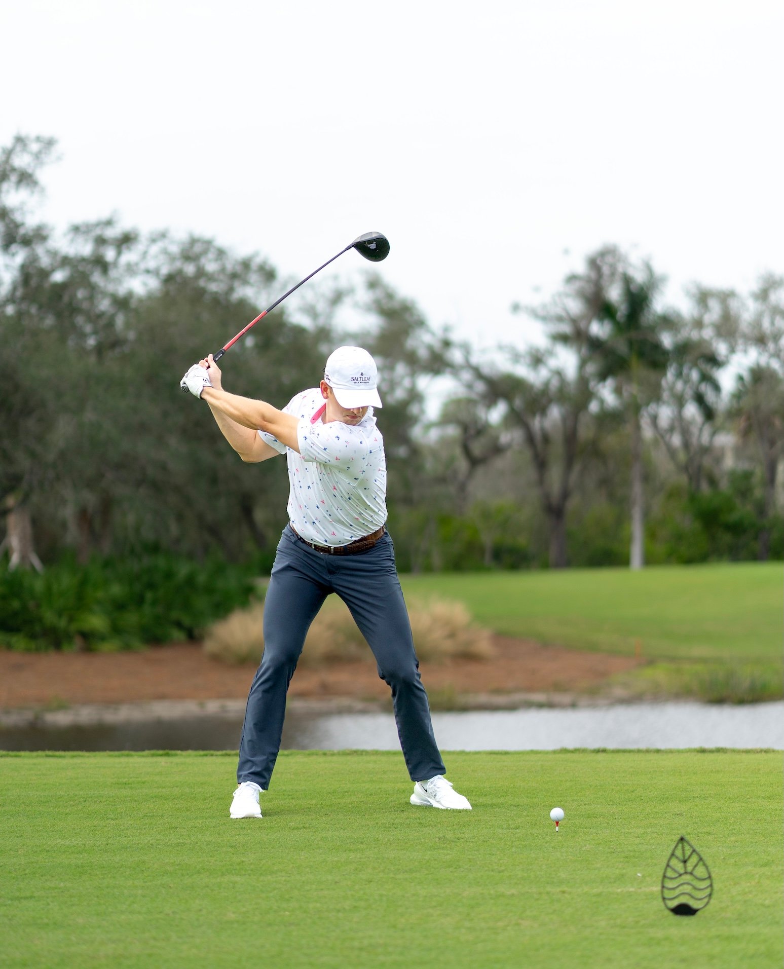 SLT_Golf_Player Swinging