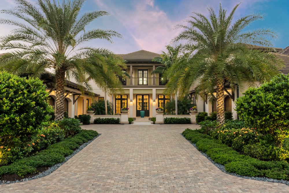 Juve Residence_Front EL Dusk (1)